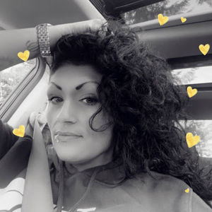 Meet your Posher, Raquel